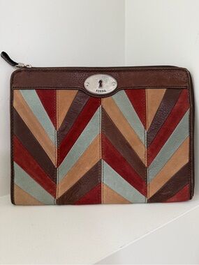 FOSSIL Leather Chevron Pattern Tablet Case Zipper Closure Academia Business